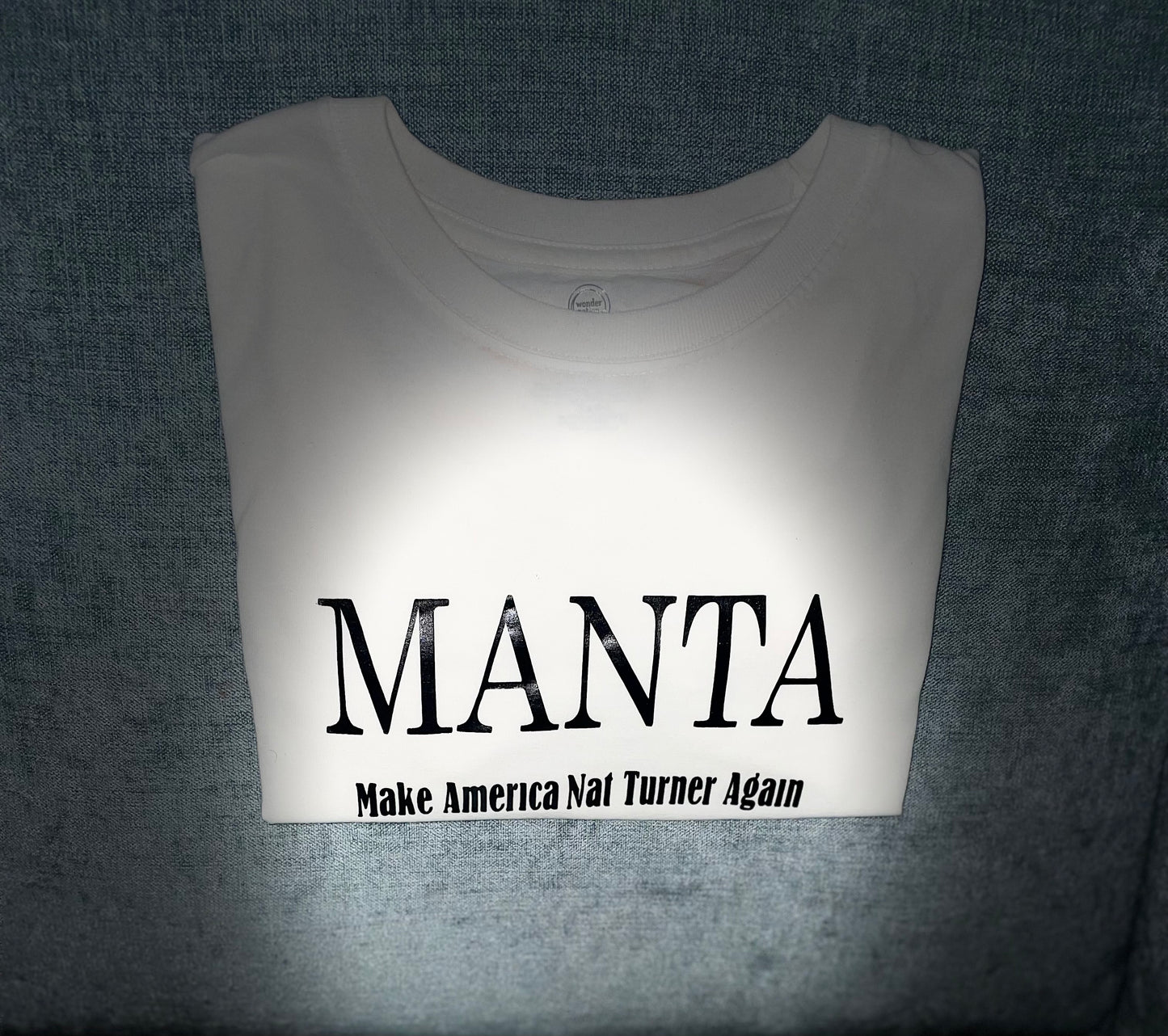 MANTA T-Shirt
